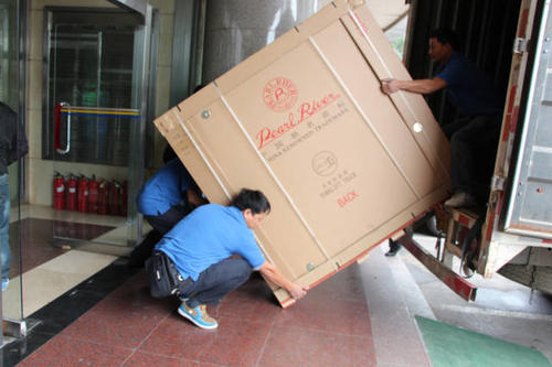 东风钢琴贵重工艺品无忧运